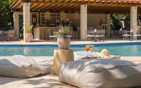 Petrino Suites Hotel